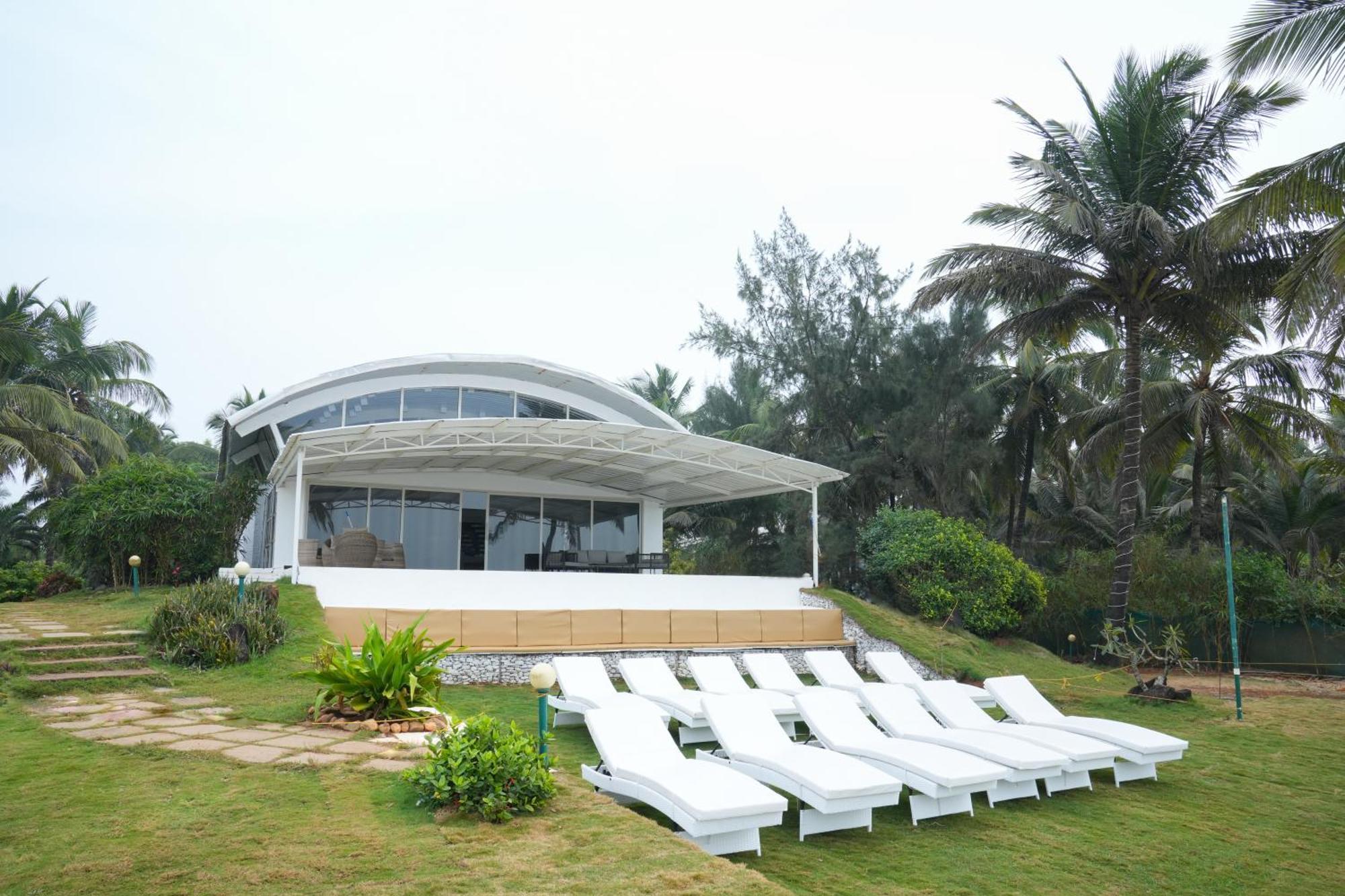 Regenta Beach House Resort, Goa Benaulim Exteriér fotografie